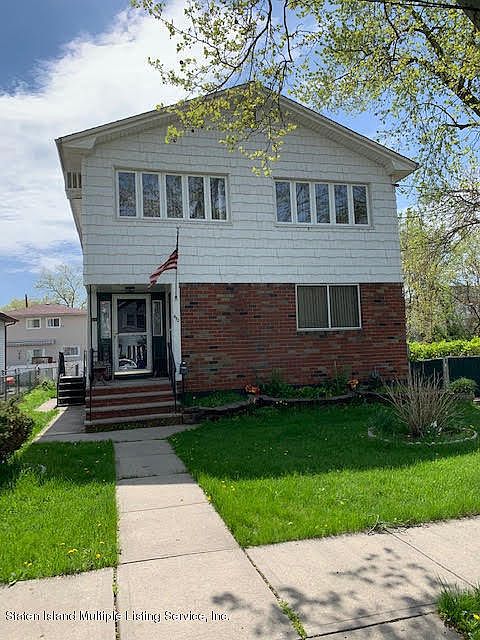 1st image of 472 Medina St