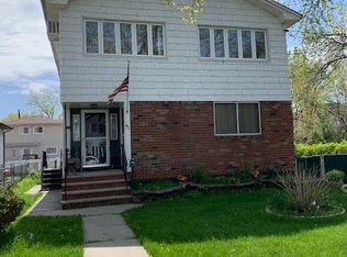 472 Medina St, Staten Island, NY 10306