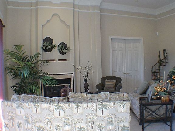 Living/entertaining area