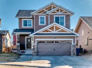 6 S Canals Ct SW, Airdrie, AB T4B 0S6