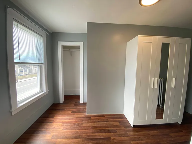 196 Main St #2 — Photo 11