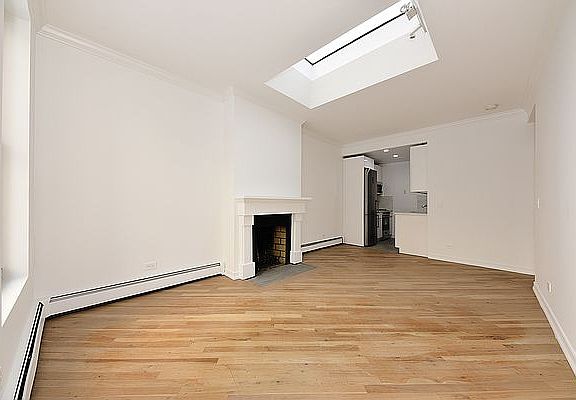 4th image of 1045 2nd Ave #4C