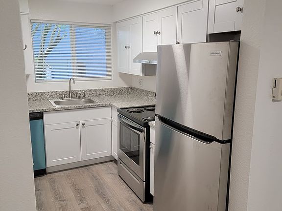5th image of 3151 N Shore Dr SE #77-02-2