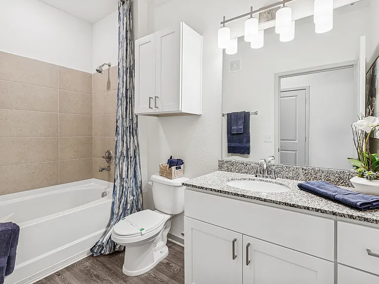 Alera at Hunters Glen — Photo 14