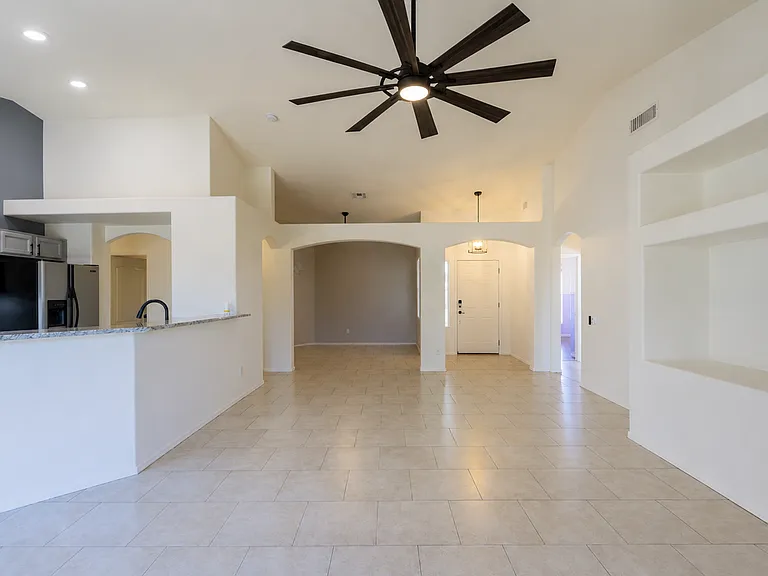 2335 W Noble Heights Dr — Photo 4