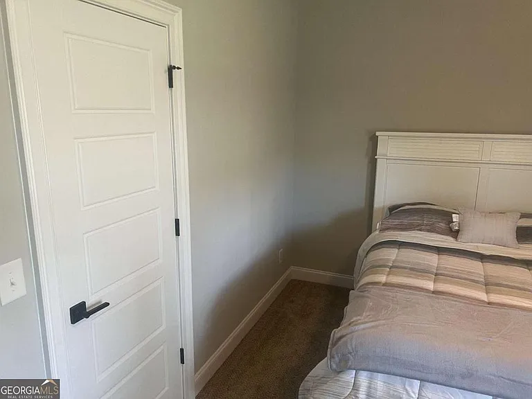 100 Newport Ave — Photo 6