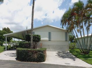 6985 43rd Trl N #702, West Palm Beach, FL 33404