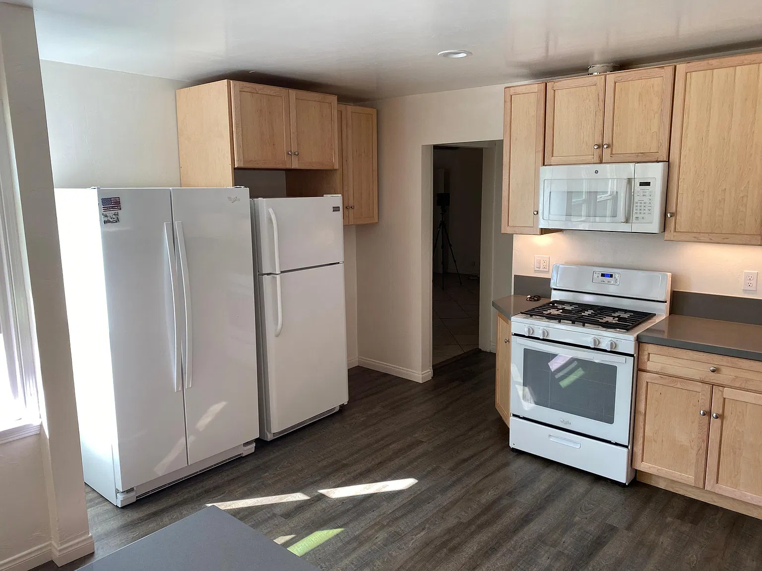 7 bed, 3.5 bath, 2150 sqft, $11,000 — Photo 3