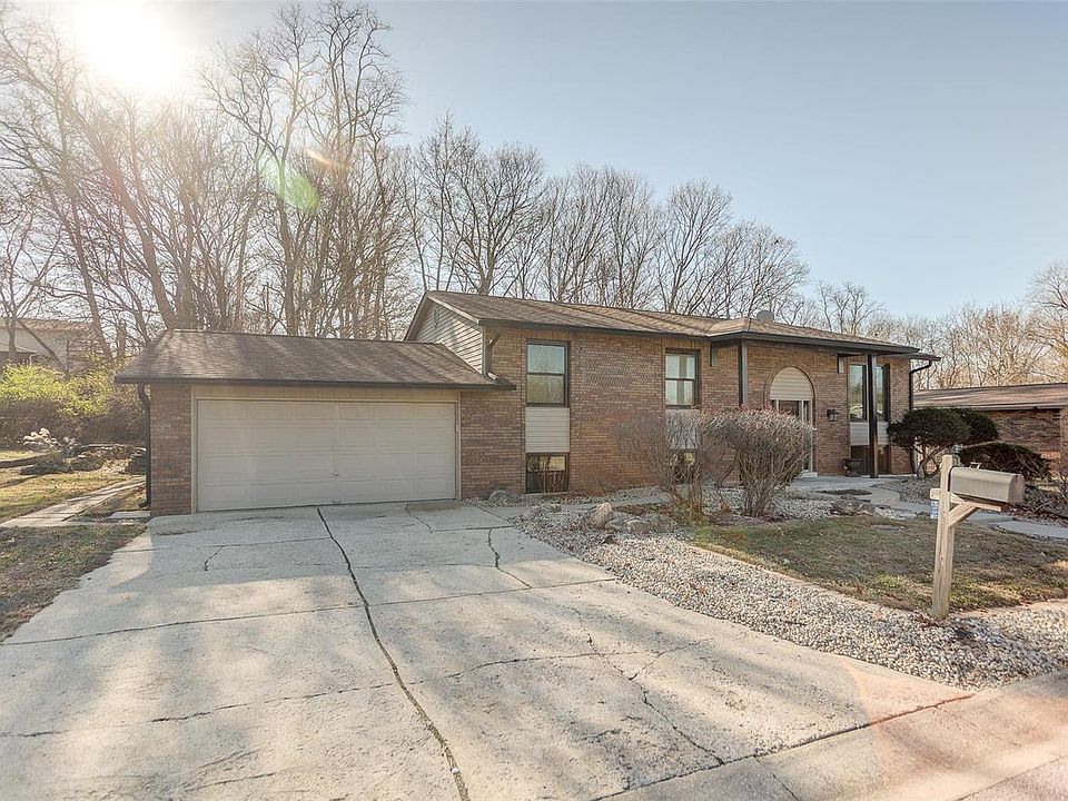 1st image of 306 Sherwood Dr