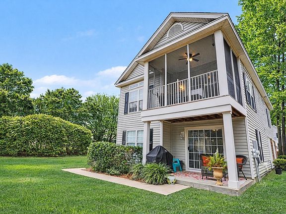 2nd image of 1381 Cottage Dr.