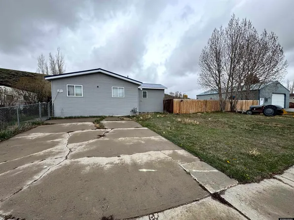 1145 Coal Creek Ave, Diamondville, WY 83116