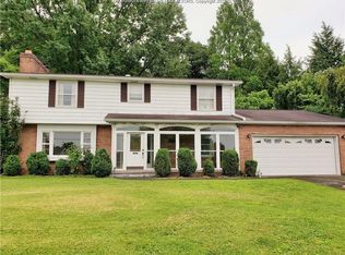 1914 Maxwell Ave, Point Pleasant, WV 25550