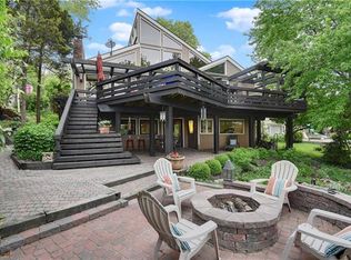 18 Y St, Lake Lotawana, MO 64086