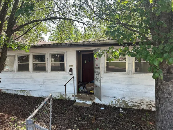 201 S Desloge Dr, Desloge, MO 63601