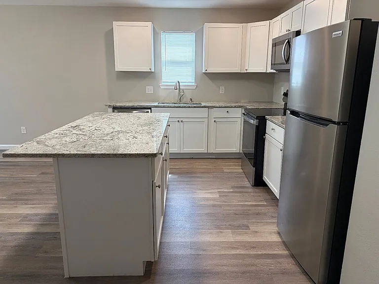 4116 W 56th Pl — Photo 4