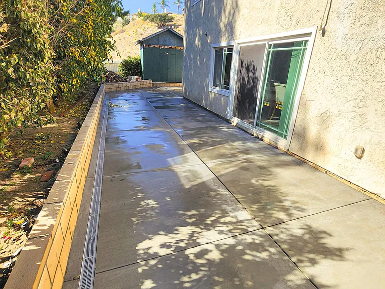 E Carnegie Ave — Photo 76