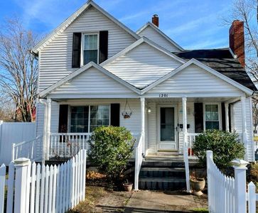 1201 N 6th St, Niles, MI, 49120