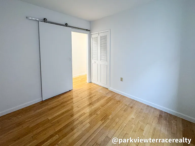556 Dahill Rd #3F — Photo 5