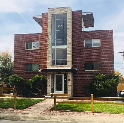 Jamaica Apartments — Photo 1