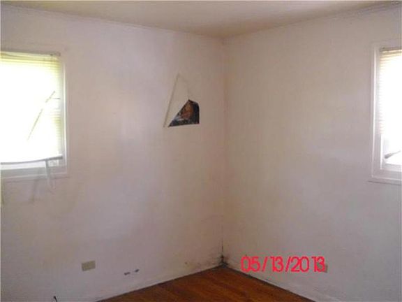 5th image of 14240 Avalon Ave