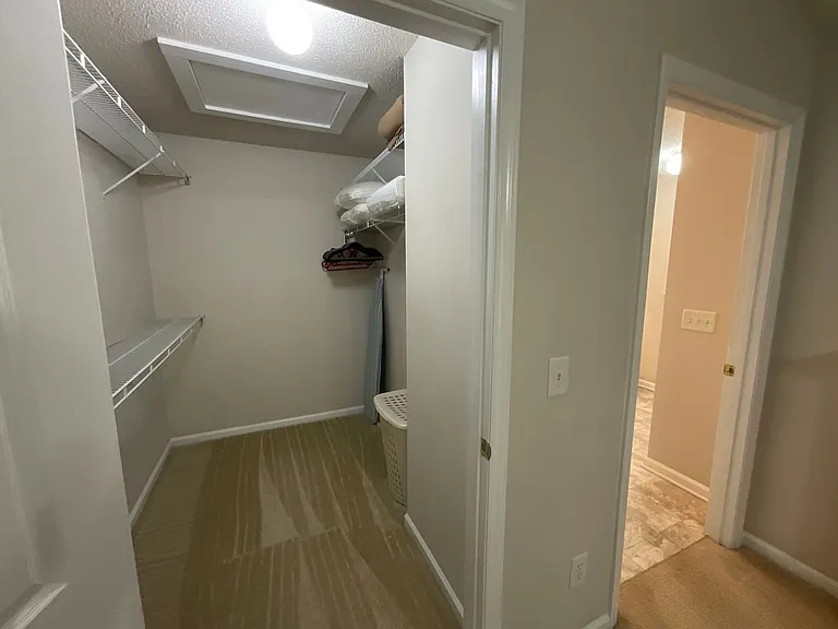 Meridian Park Apartments — Photo 229