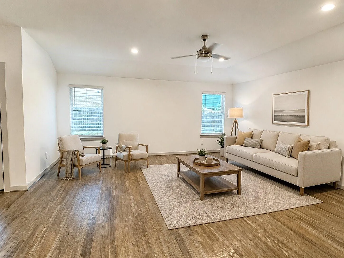 4 bed, 2.0 bath, 2147 sqft, $2,300 — Photo 4