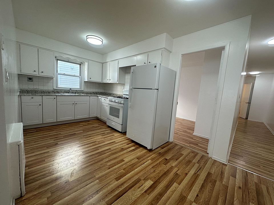 1st image of 82 Harrison Ave APT 1
