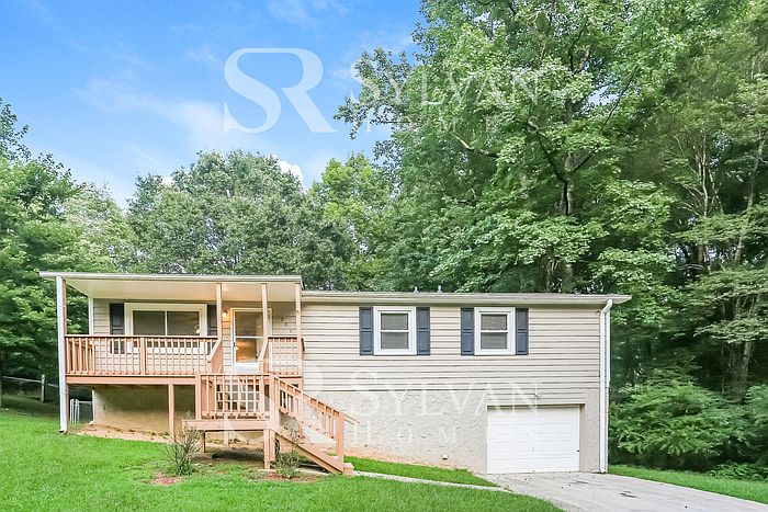 1st image of 2802 Melanie Ln