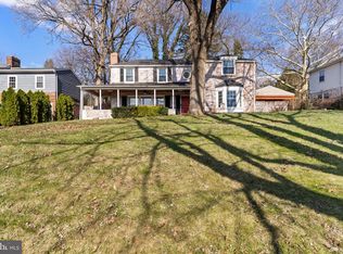 425 Country Club Rd, Camp Hill, PA 17011