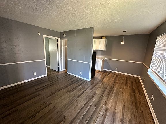 2nd image of 306 E Mitchell St #306