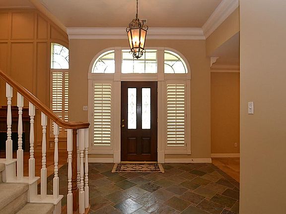 4th image of 5122 Tarnbrook Dr
