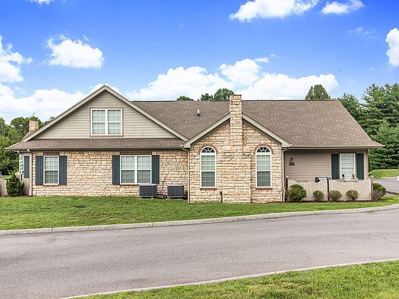 3rd image of 1304 Blue Sky Ln #0
