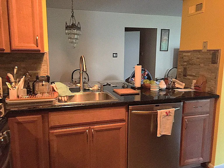 605 Saxony Dr #605 — Photo 9