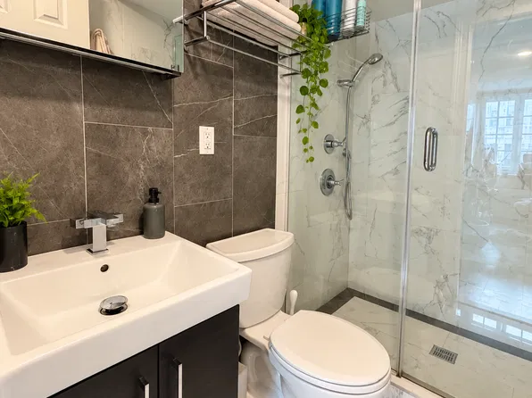 102 Greenwich Avenue #5, photo 4