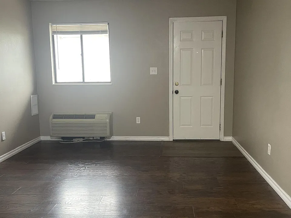 116 W Zupan St #2-40