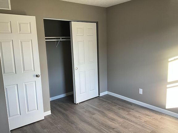 3rd image of 1816 Lakeview Dr #1816