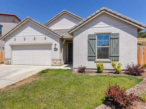 2nd image of 732 Clover Dr