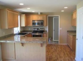 37339 Olson St, Sandy, OR 97055