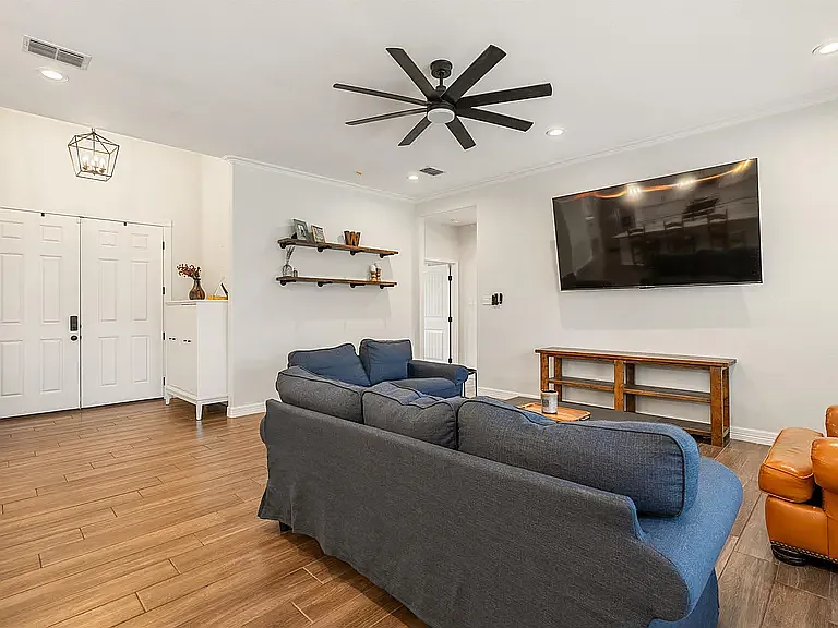 423 Pitaya Ln — Photo 23