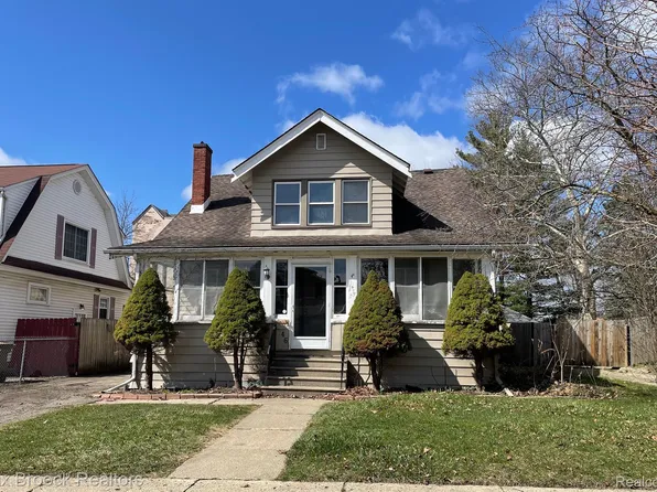 46 Chippewa Rd, Pontiac, MI 48341