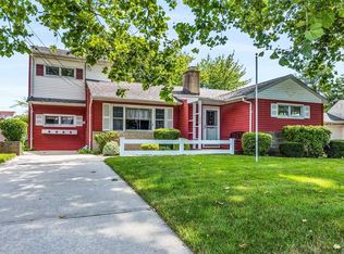 1260 Parkwood Dr, Merrick, NY 11566