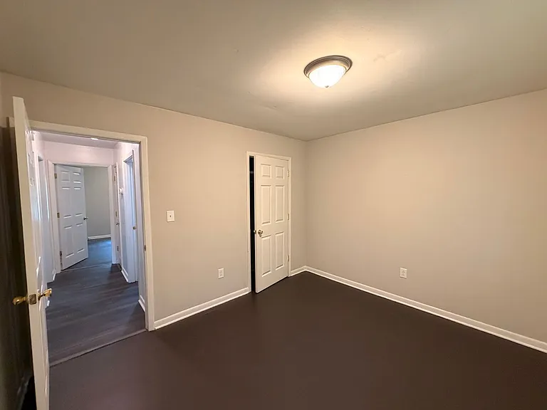 1706 Minerva Dr — Photo 9