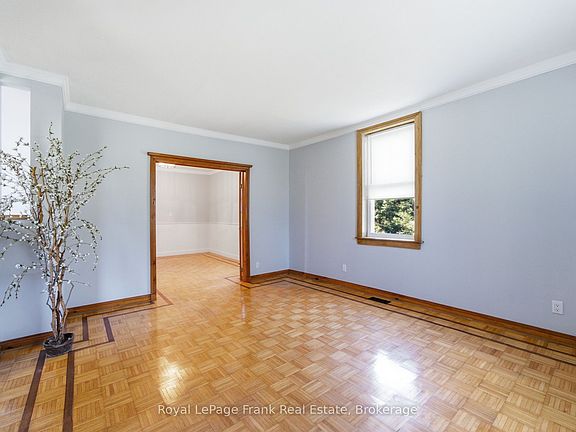 4th image of 220 Linden Valley Rd