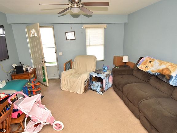 3rd image of 26-28 Lewis St