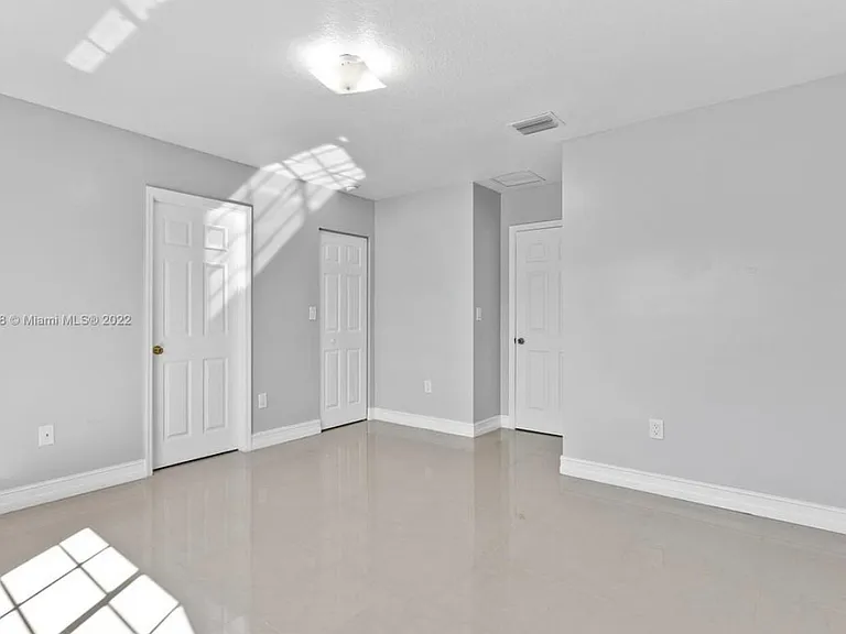 13950 SW 260th St #1 — Photo 13