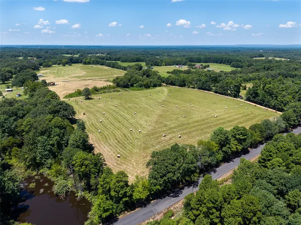 20 Red Hill Rd, Antlers, OK 74523