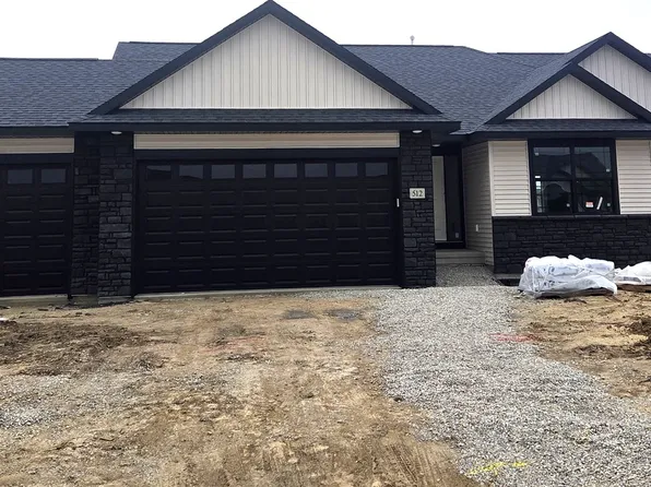 512 Park View Ct, Mount Vernon, IA 52314