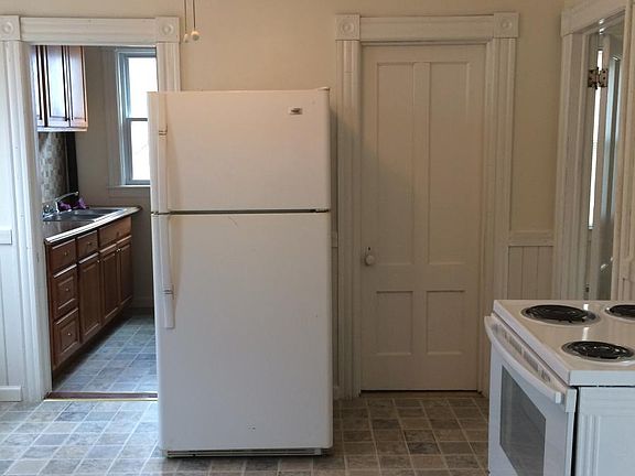 Kitchen - dining area