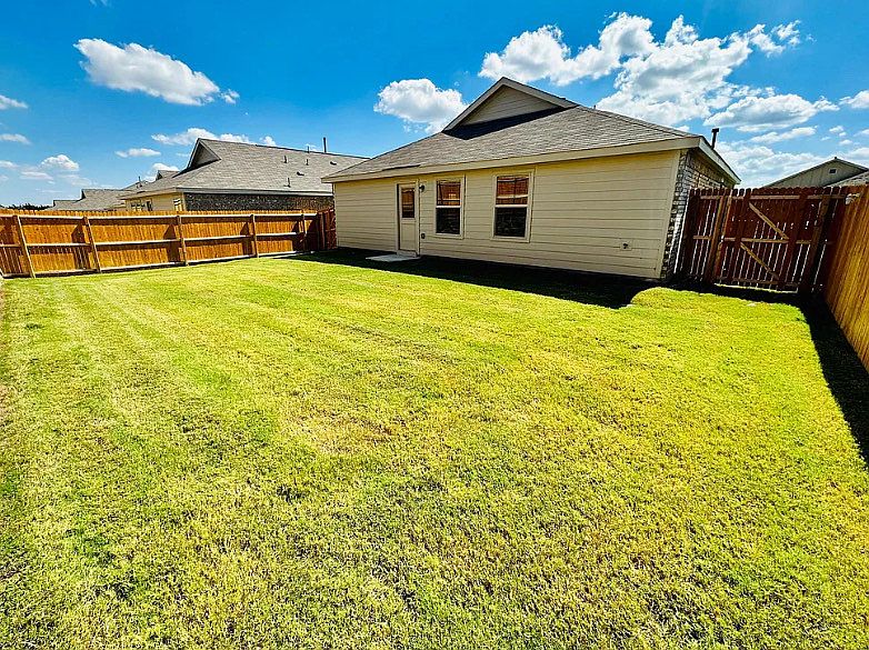 2nd image of 1540 Bluff View Dr #7