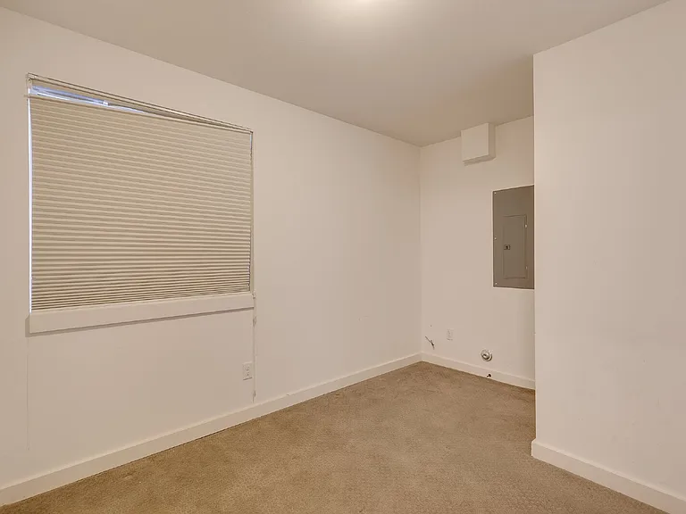2421 NW 61st St — Photo 15